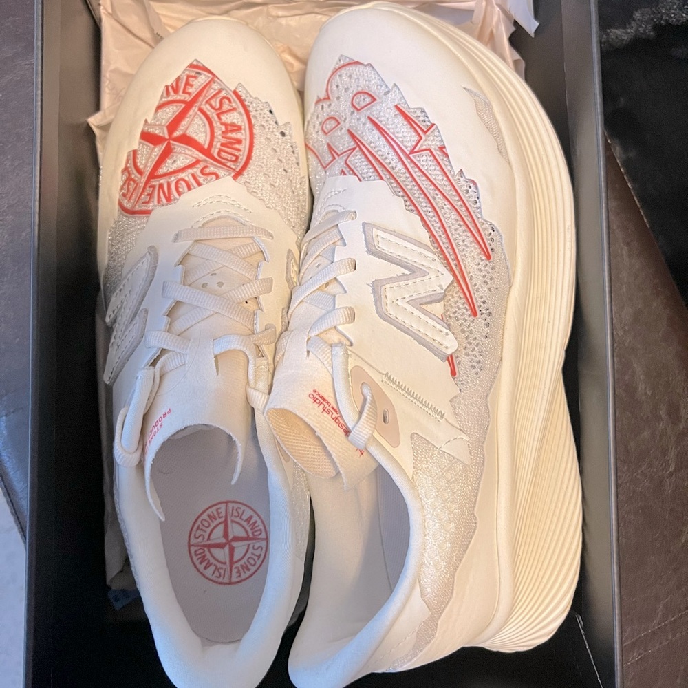 New Balance FuelCell RC Elite V2 Stone Island Special Edition